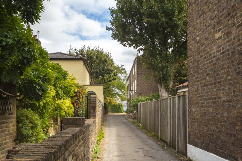 James's Cottages, Kew Road, TW9 3DX - Antony Roberts