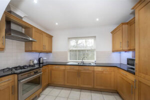 9 Layton Place, Kew, Richmond, TW9 3PP - Antony Roberts