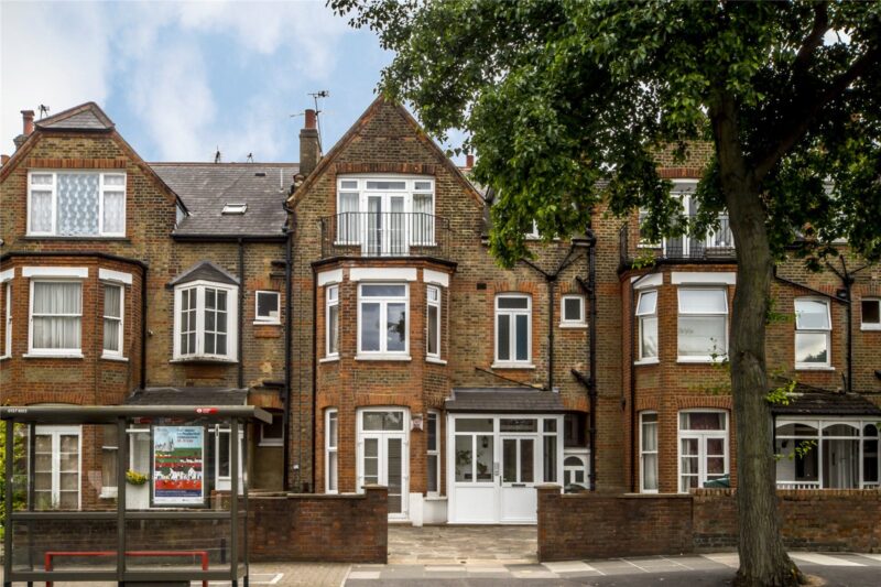 Kew Road, Kew, TW9 2AU - Antony Roberts