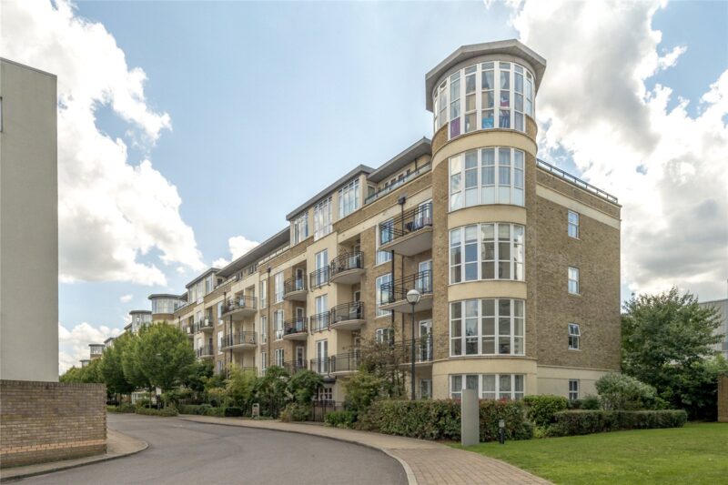 Melliss Avenue, Kew Riverside, TW9 4AE - Antony Roberts