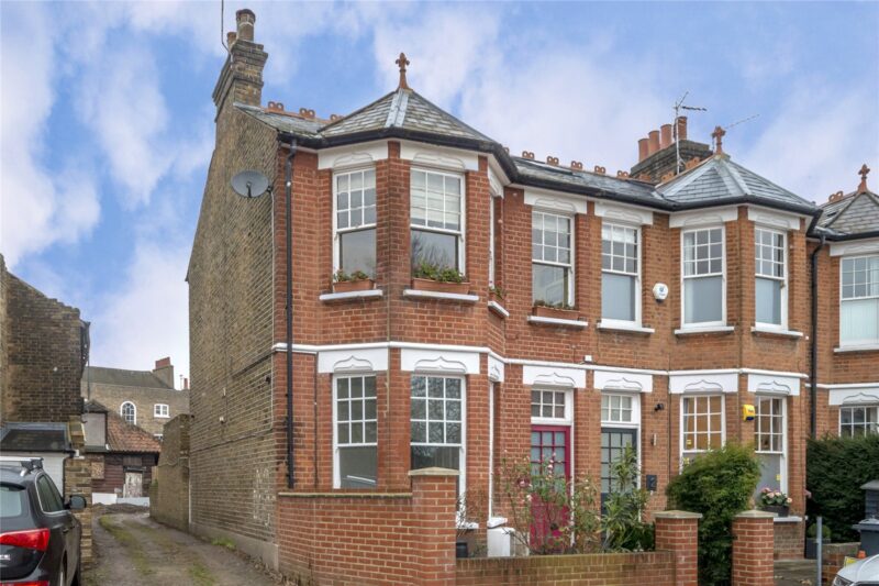 Cambridge Road, Kew, TW9 3JB - Antony Roberts