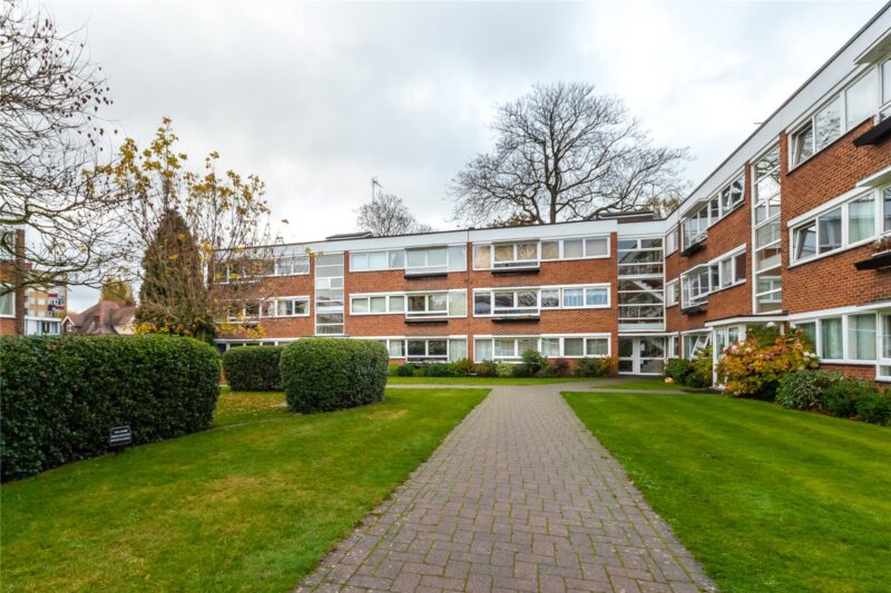 Kings Road, Richmond, TW10 6EW - Antony Roberts