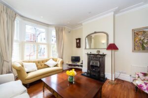 4 Haverfield Gardens, Richmond, Richmond, TW9 3DD - Antony Roberts