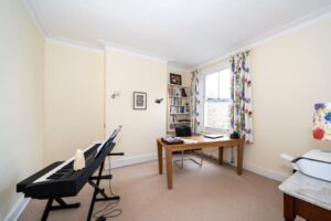 4 Haverfield Gardens, Richmond, Richmond, TW9 3DD - Antony Roberts