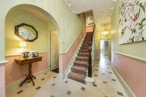 26 Kew Green, Kew, Richmond, TW9 3BH - Antony Roberts