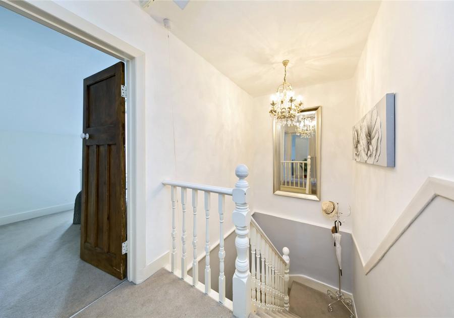 34C St. Stephens Gardens, St Margarets, Twickenham, TW1 SLS Antony