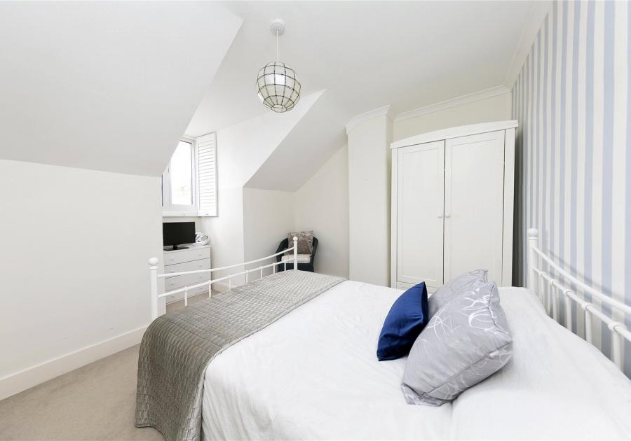 34C St. Stephens Gardens, St Margarets, Twickenham, TW1 SLS Antony