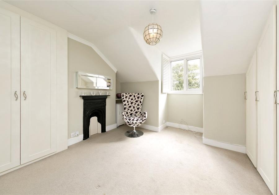 34C St. Stephens Gardens, St Margarets, Twickenham, TW1 SLS Antony