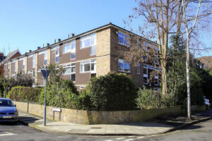 63 The Avenue Kew, Richmond, TW9 2AH - Antony Roberts