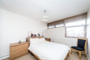 63 The Avenue Kew, Richmond, TW9 2AH - Antony Roberts