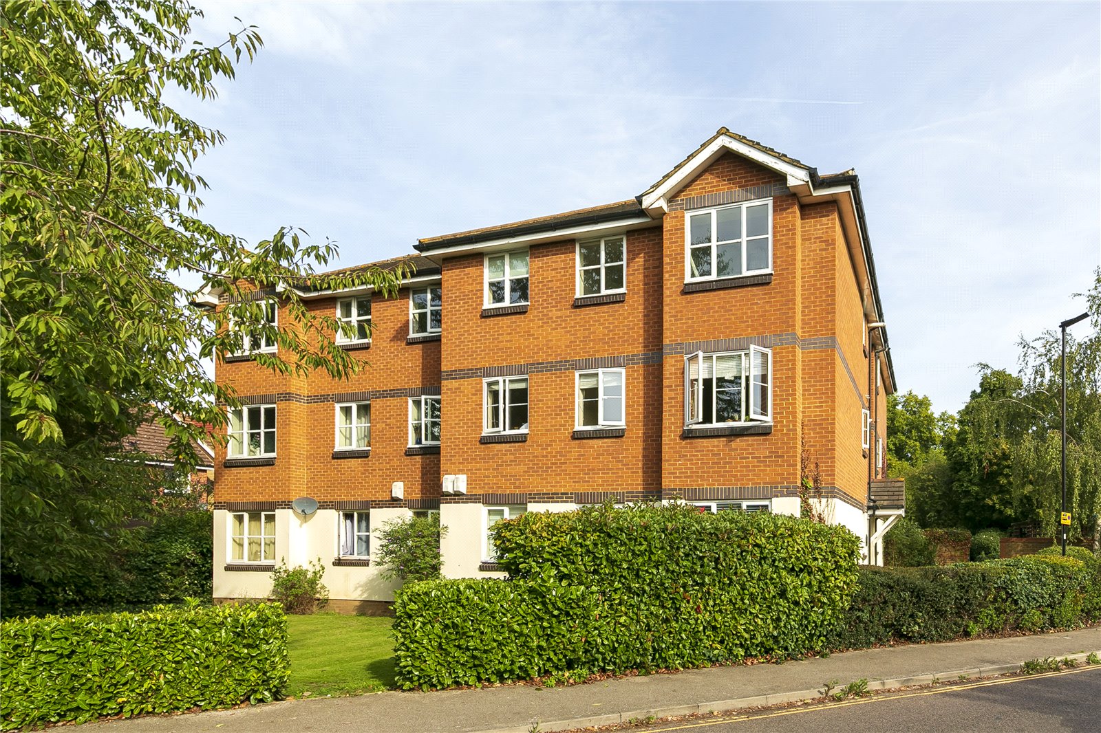 Shire Horse Way, Isleworth, TW7 6SU - Antony Roberts