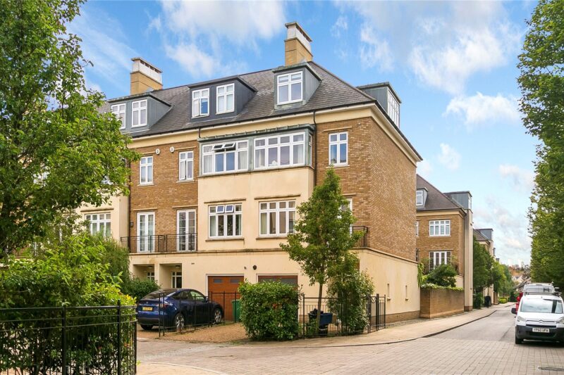 Woodman Mews, Kew, TW9 4AH - Antony Roberts