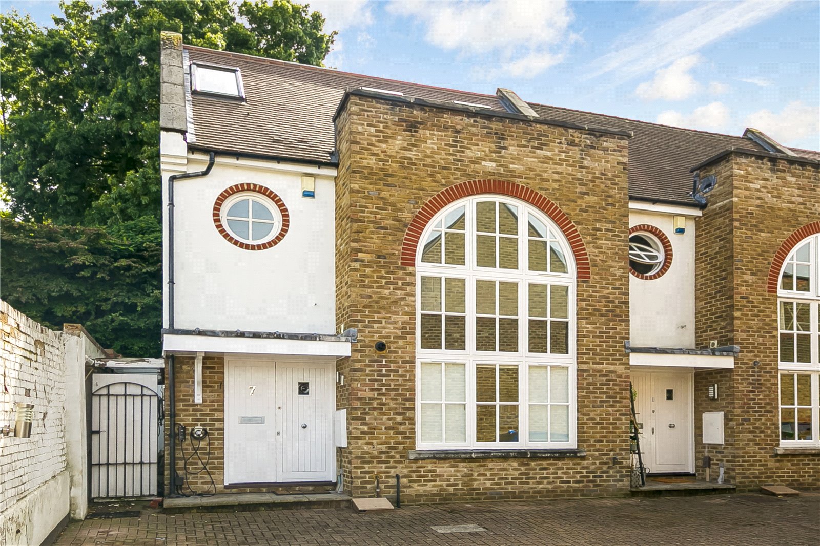 Abercorn Mews, Richmond, TW10 6BY - Antony Roberts