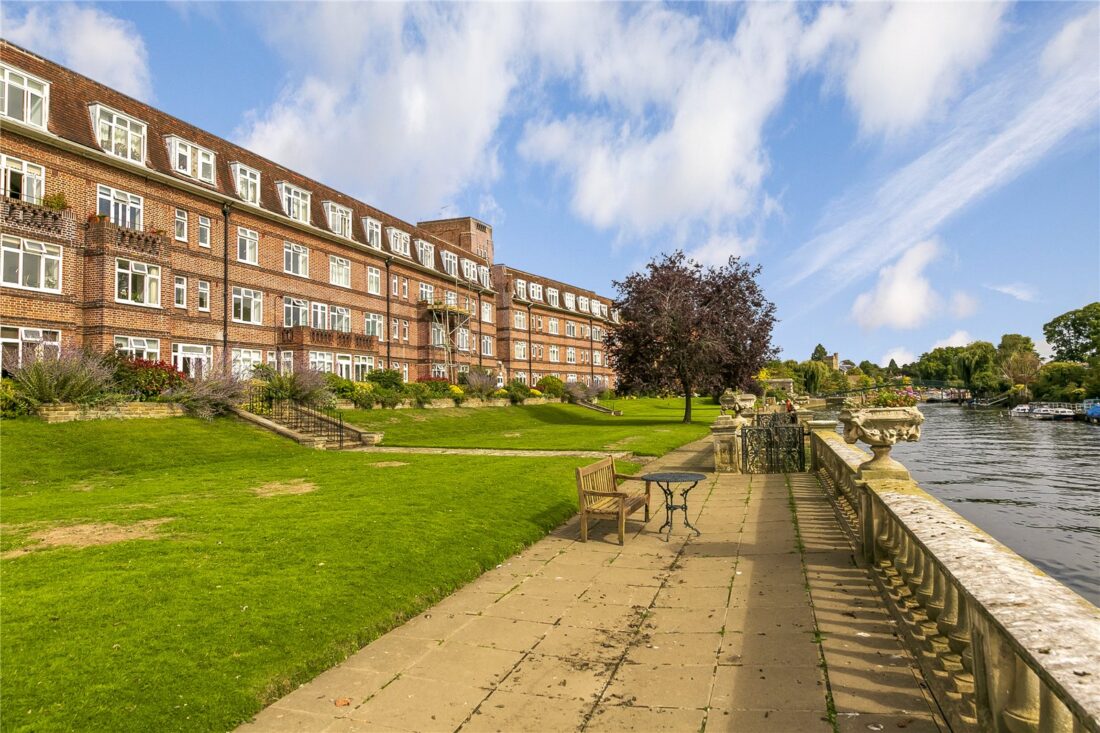 Thames Eyot, Cross Deep, TW1 4QL Antony Roberts