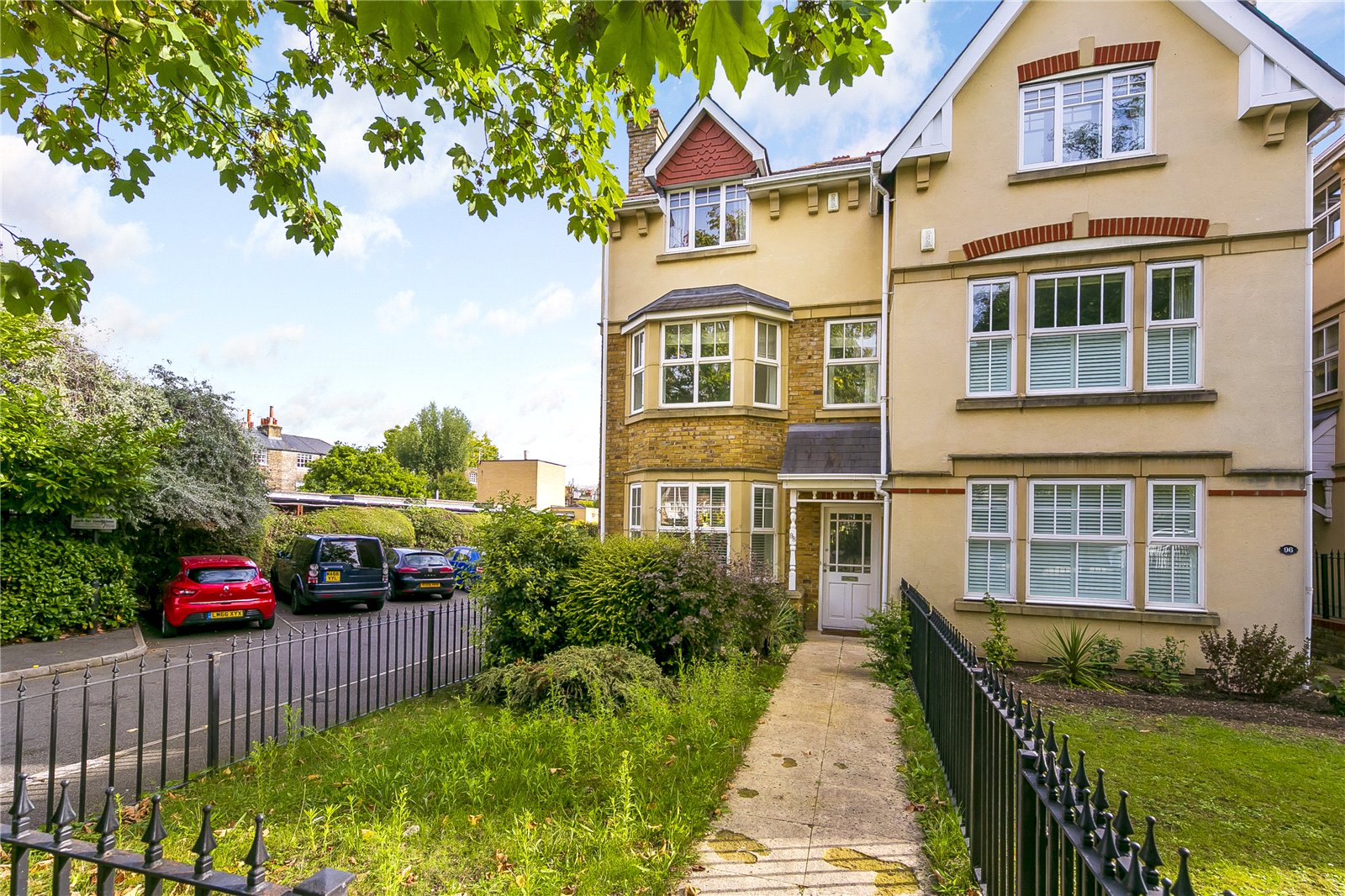 Kings Road, Richmond, TW10 6EE - Antony Roberts