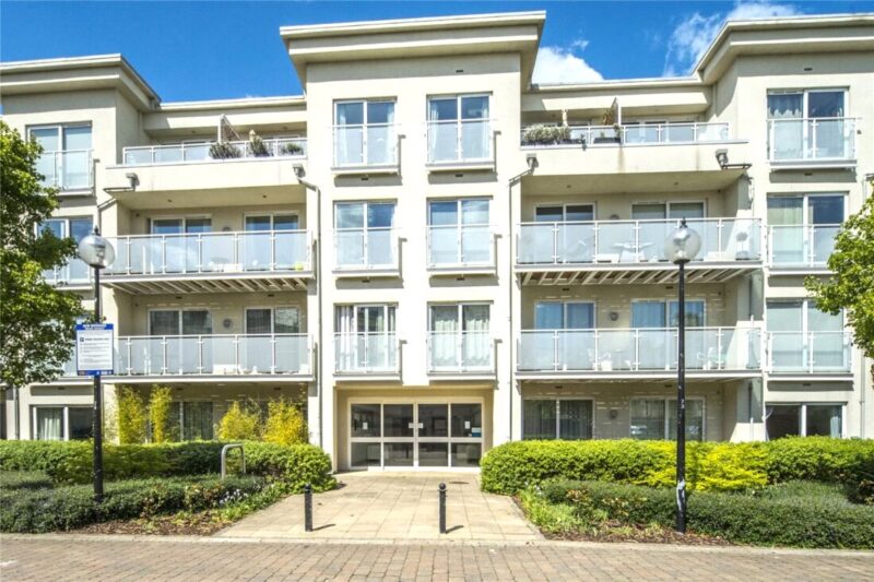 Saffron House, 7 Woodman Mews, TW9 4AP - Antony Roberts