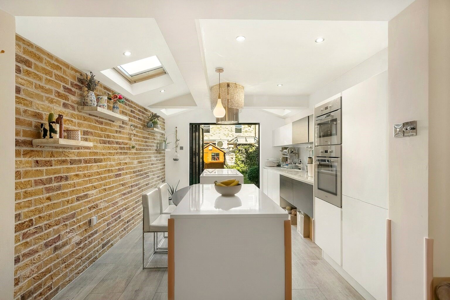 Lower Mortlake Road, Richmond, TW9 2LP Antony Roberts