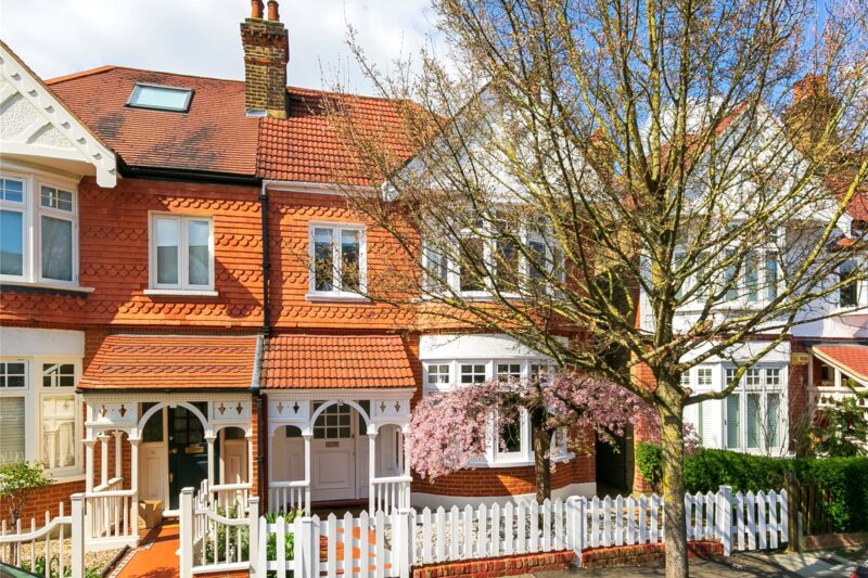 Burlington Avenue, Kew, TW9 4DH - Antony Roberts