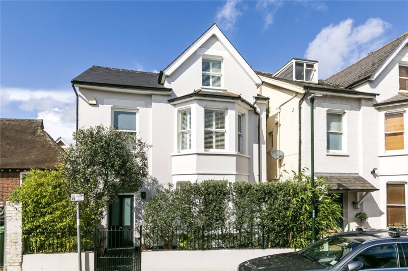 Larkfield Road, Richmond, TW9 2PF - Antony Roberts