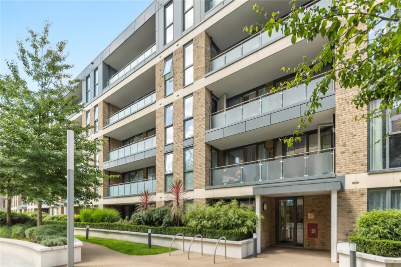 Levett Square, Richmond, TW9 4FD - Antony Roberts