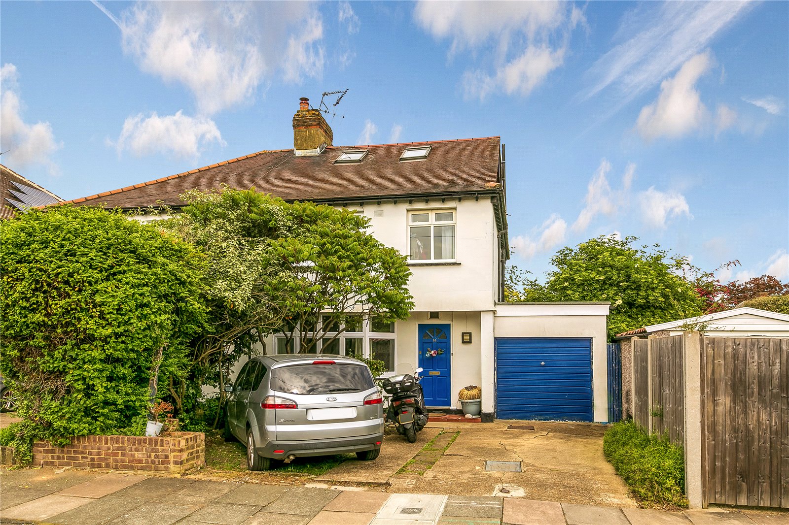 Heatham Park, Twickenham, TW2 7SF - Antony Roberts