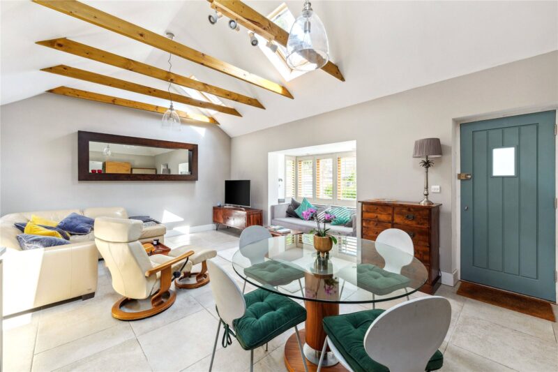 Kew Road, Richmond, TW9 3DX - Antony Roberts