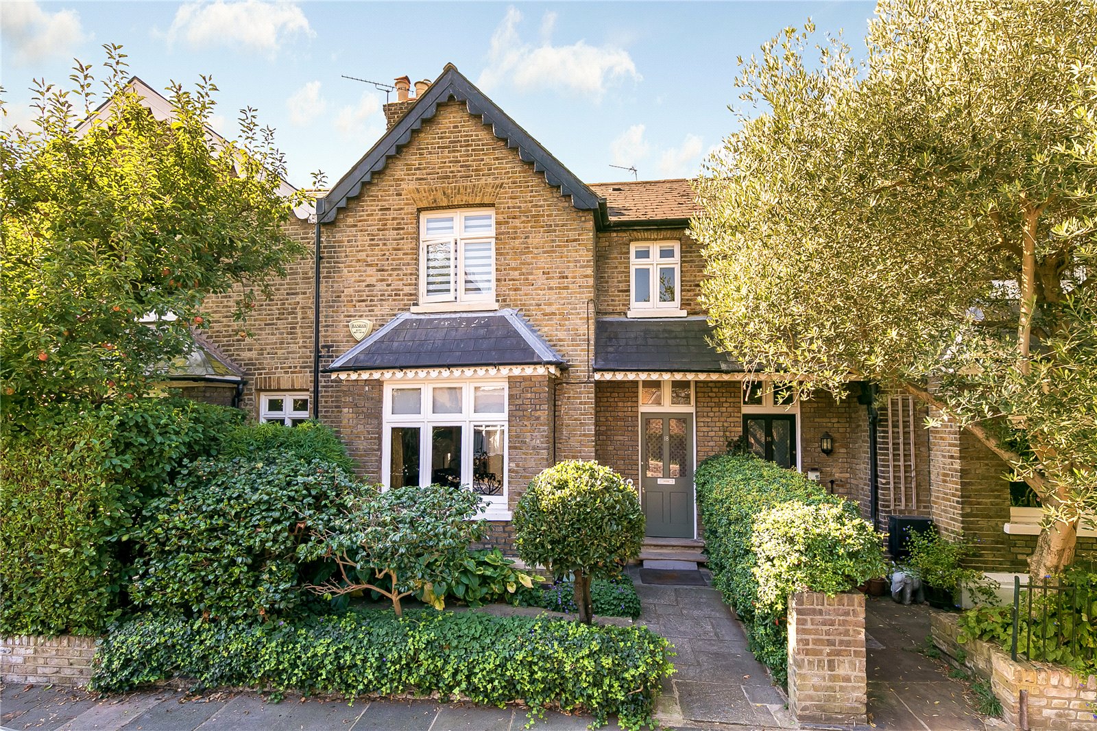 Gloucester Road, Kew, TW9 3BU - Antony Roberts