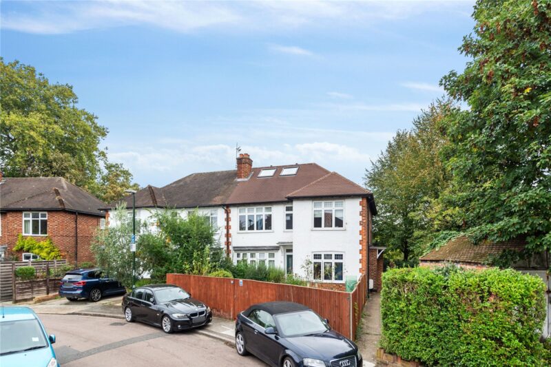 Courtlands Avenue, Richmond, TW9 4EP - Antony Roberts