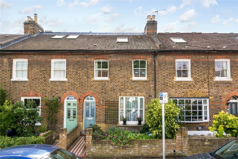 Alexandra Road, Kew, TW9 2BT - Antony Roberts