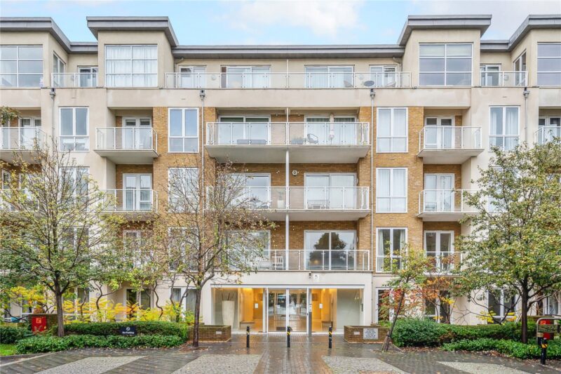 Melliss Avenue, Kew, TW9 4BX - Antony Roberts