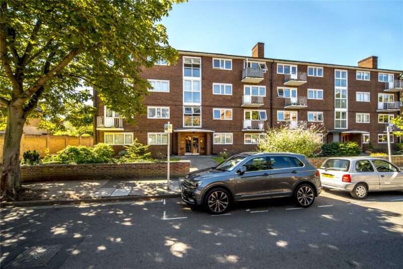 Garden Court, Lichfield Road, TW9 3JS - Antony Roberts