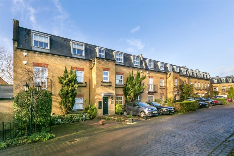 Layton Place, Kew, TW9 3PP - Antony Roberts
