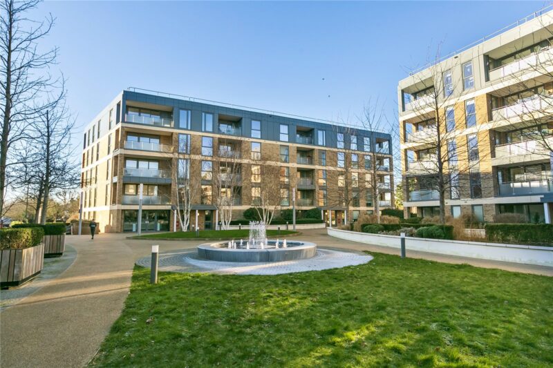 Advent House, Levett Square, TW9 4FA - Antony Roberts