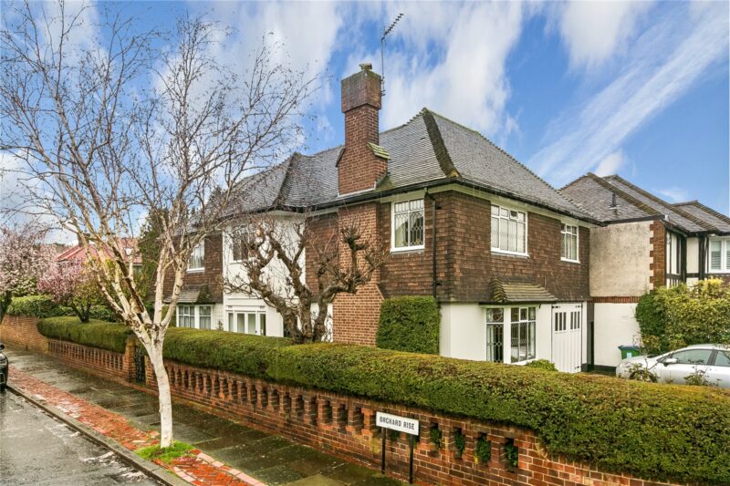 Berwyn Road, Richmond, TW10 5BU - Antony Roberts