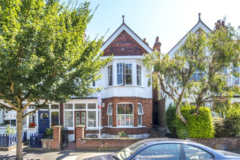 Beechwood Avenue, Kew, TW9 4DD - Antony Roberts