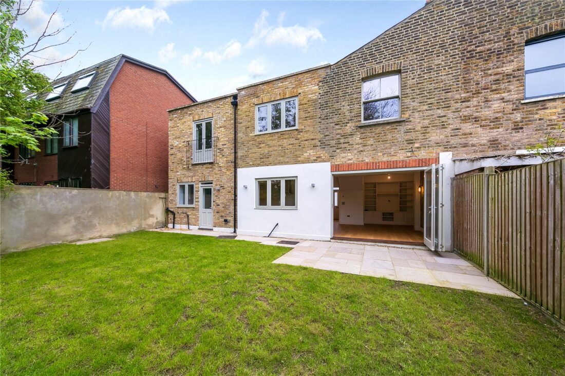 St. Johns Road, Isleworth, TW7 6PL Antony Roberts