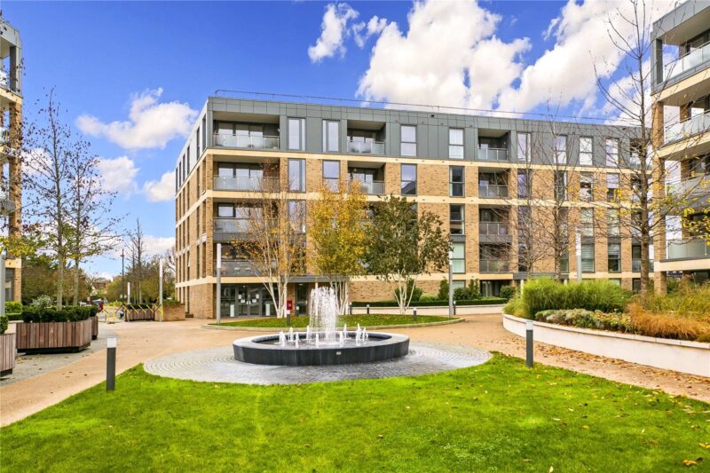 Advent House, Levett Square, TW9 4FA - Antony Roberts