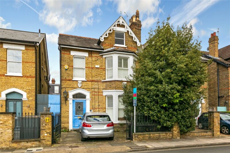 Larkfield Road, Richmond, TW9 2PG - Antony Roberts