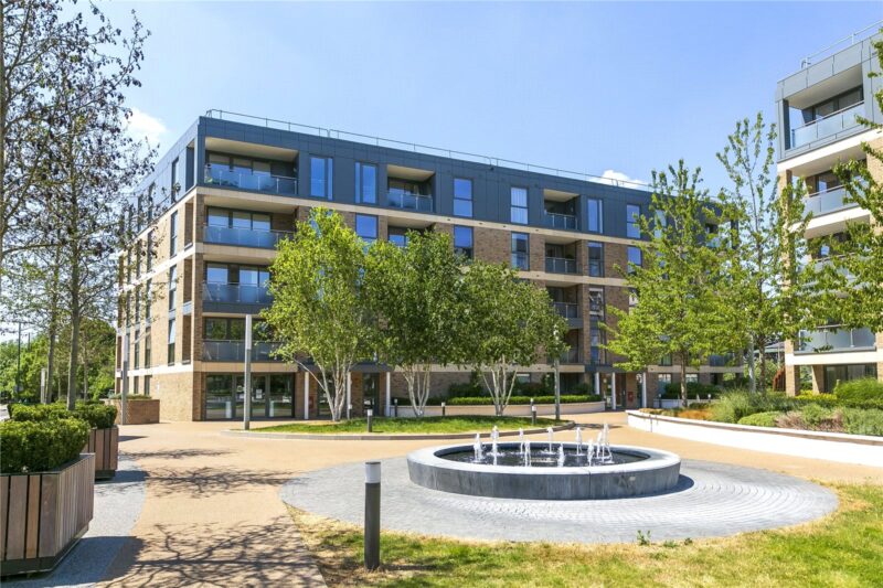 Advent House, Levett Square, TW9 4FA - Antony Roberts