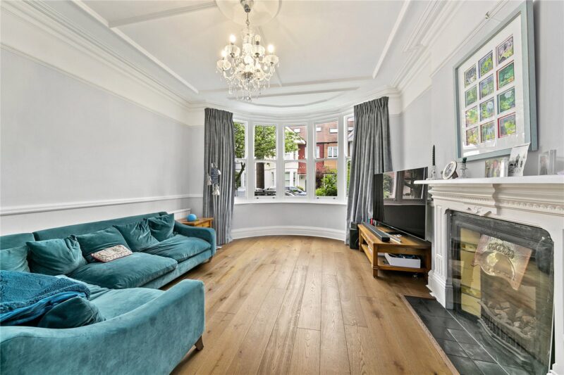 Burlington Avenue, Kew, TW9 4DF - Antony Roberts