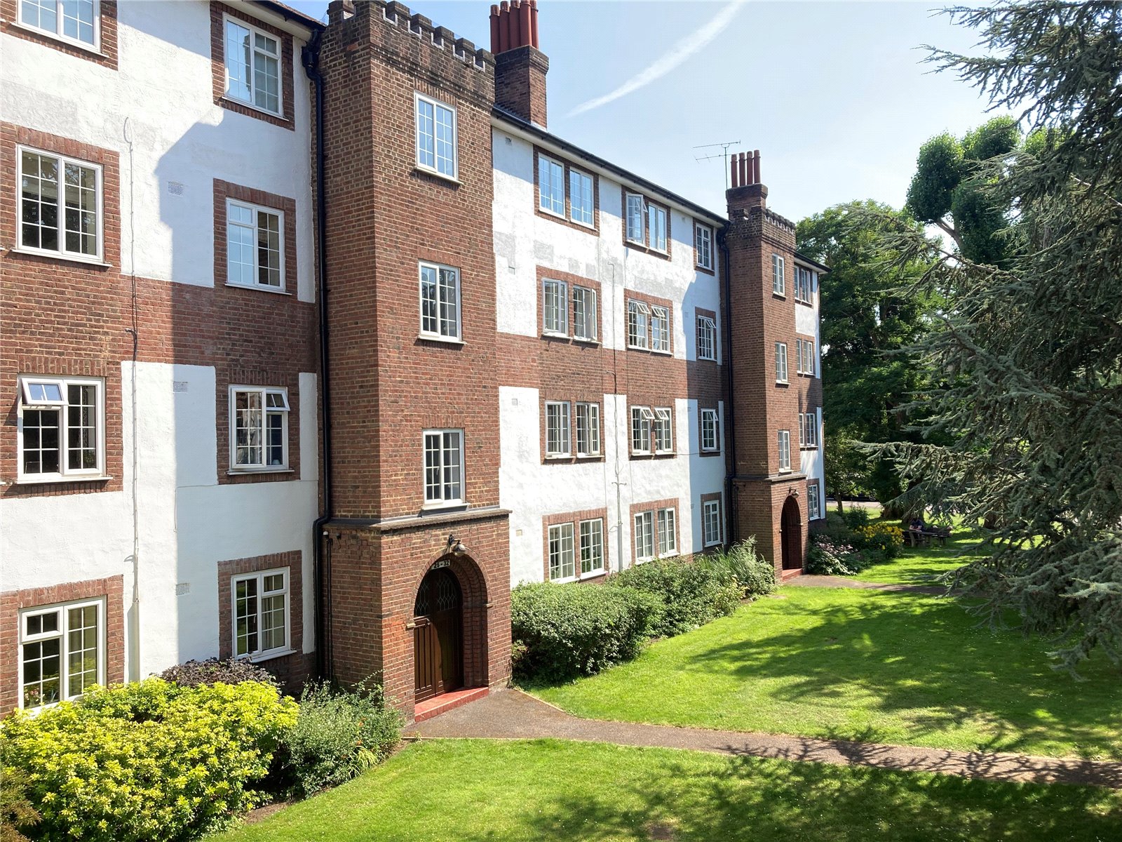 Gloucester Court, Kew Road, TW9 3EB - Antony Roberts