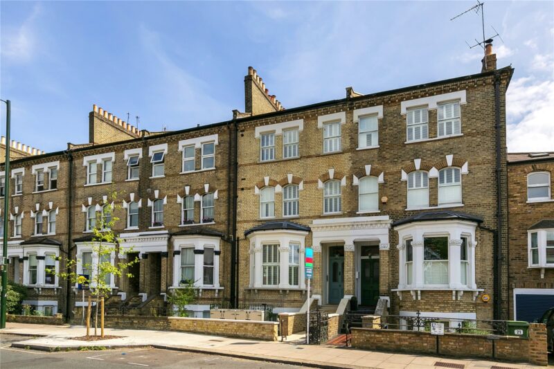 St. Margarets Road, Twickenham, TW1 2LN - Antony Roberts