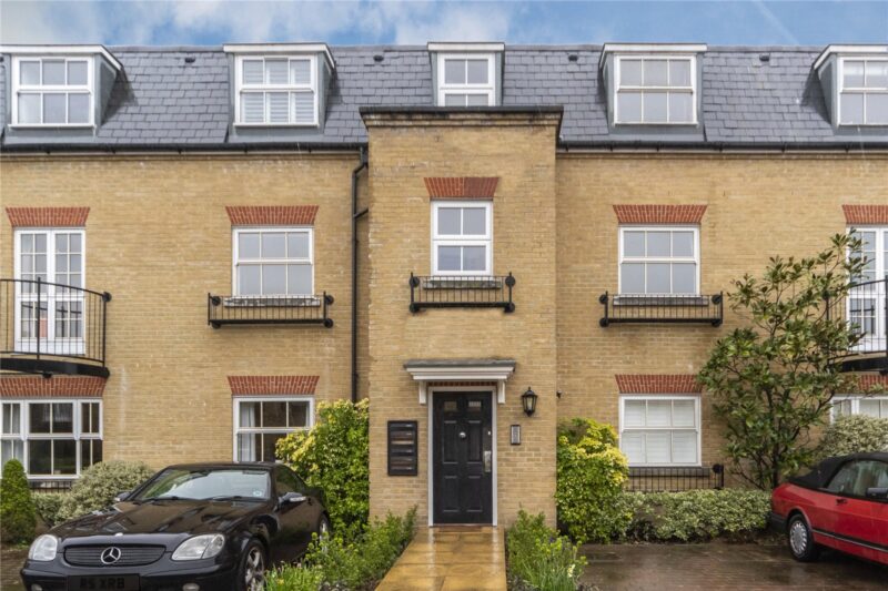 Layton Place, Kew, TW9 3PP - Antony Roberts