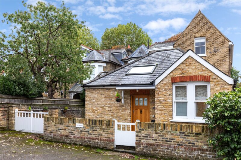 Lichfield Road, Kew, TW9 3JR - Antony Roberts