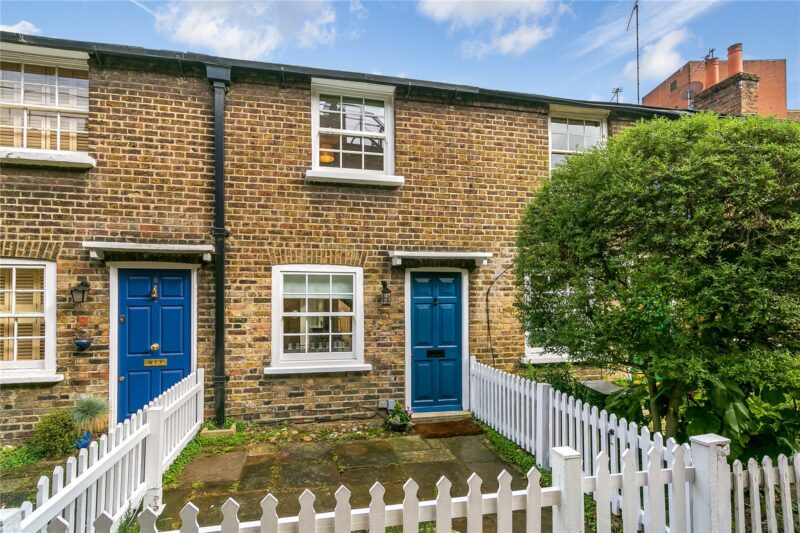 Waterloo Place, Richmond, TW9 1EB - Antony Roberts