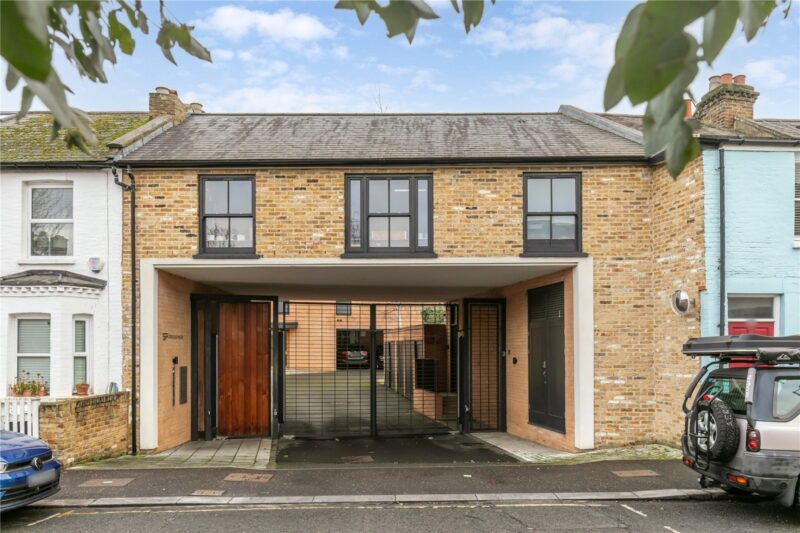 Sandycombe Road, Kew, TW9 2AD - Antony Roberts
