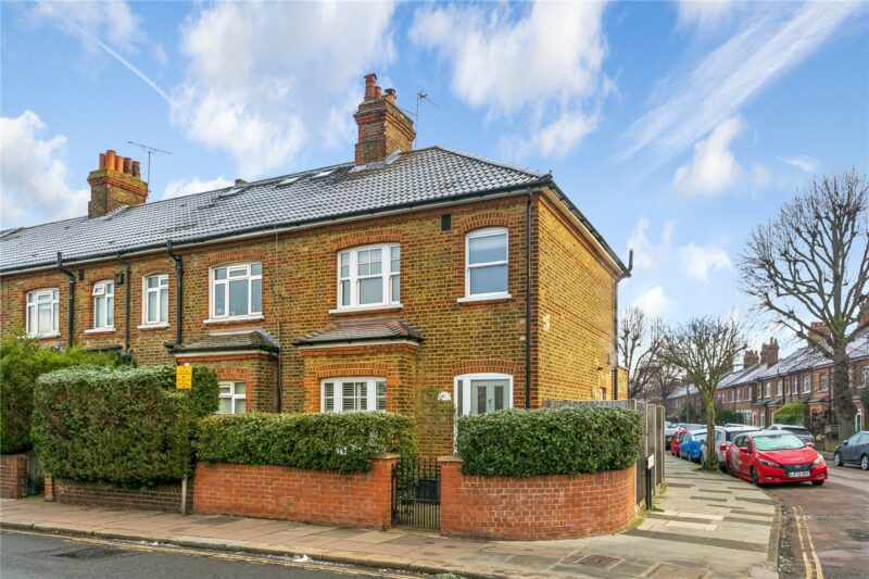 Manor Grove, Richmond, TW9 4QE - Antony Roberts