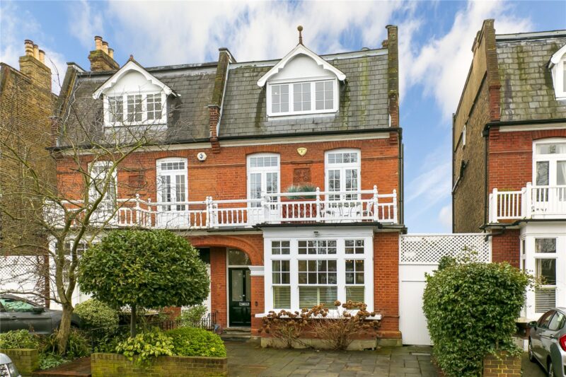 Lawn Crescent, Richmond, TW9 3NR - Antony Roberts