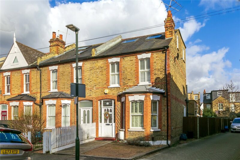 Laurel Avenue, Twickenham, TW1 4HZ - Antony Roberts