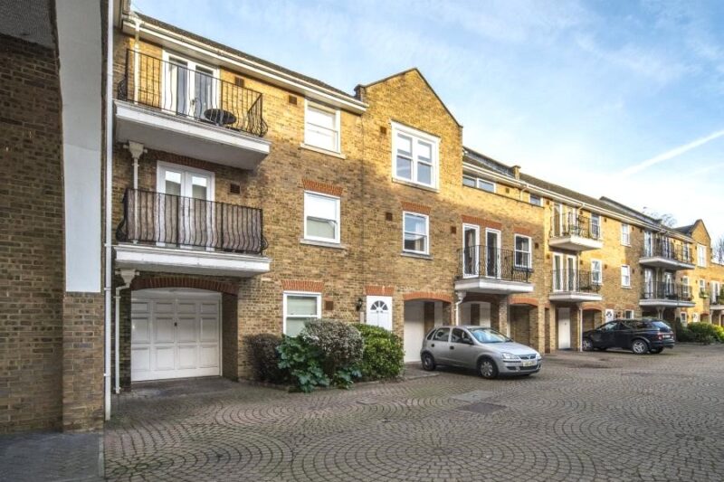 Cedar Terrace, Richmond, TW9 2BZ - Antony Roberts